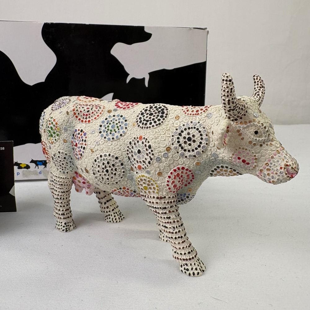 CowParade Buttons‎ and Bovine 7758 Kansas City Artist Ruth Donikowski - Picture 4 of 9